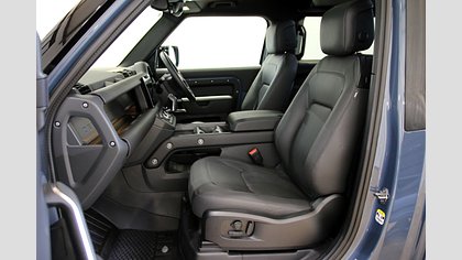 Defender 90 2