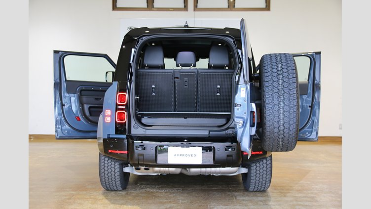 2025 認定中古車 Land Rover Defender 90 タスマンブルー D350 ディーゼルマイルドハイブリッド X-Dynamic HSE