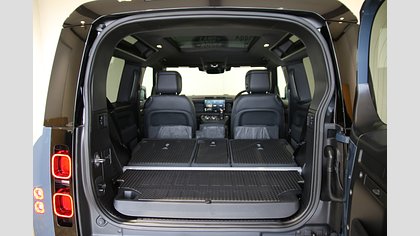 Defender 90 19