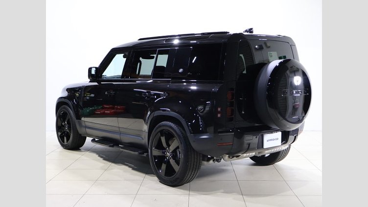 2024 認定中古車 Land Rover Defender 110 サントリーニブラック D300 AWD（AT） S