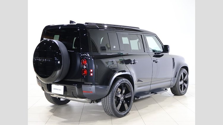 2024 認定中古車 Land Rover Defender 110 サントリーニブラック D300 AWD（AT） S