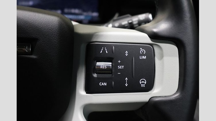 2024 認定中古車 Land Rover Defender 110 サントリーニブラック D300 AWD（AT） S