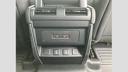 Defender 110 14