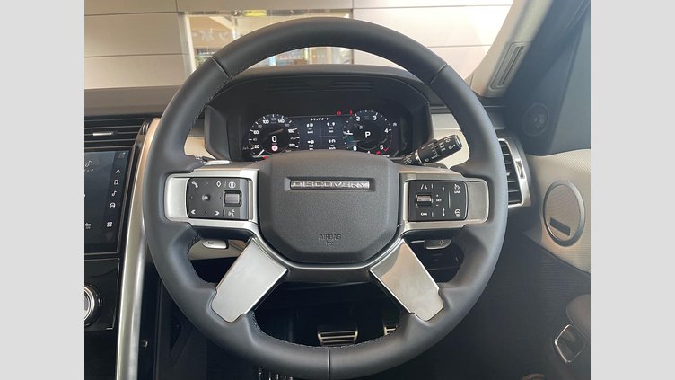 2025 認定中古車 Land Rover Discovery サントリーニブラック D350マイルドハイブリッド（ディーゼル） Gemini