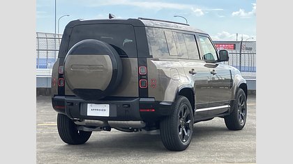 Defender 110 5