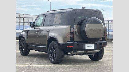 Defender 110 7