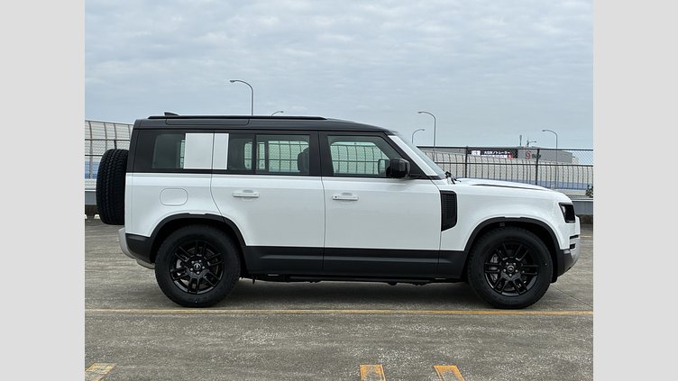 2025 認定中古車 Land Rover Defender 110 フジホワイト D350 ディーゼルマイルドハイブリッド S