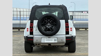 Defender 110 6