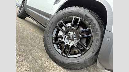 Defender 110 9