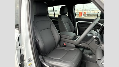 Defender 110 12