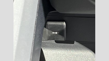 Defender 110 57