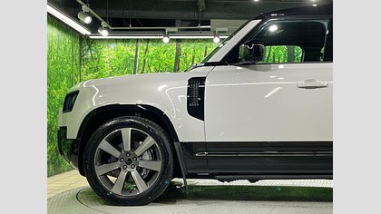 Defender 110 26