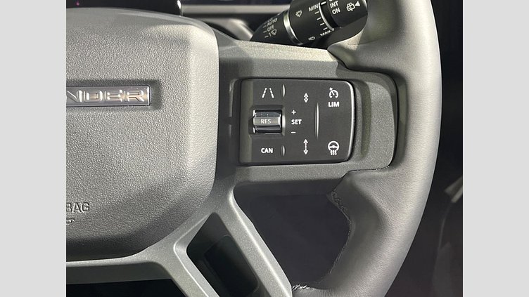 2025 認定中古車 Land Rover Defender 110 ボラスコグレイ P300e プラグインハイブリッド X-Dynamic HSE