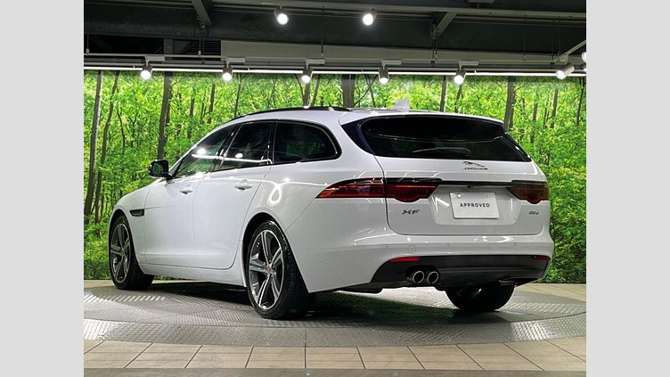2017 認定中古車 Jaguar XF Yulong White 2WD プレステージ