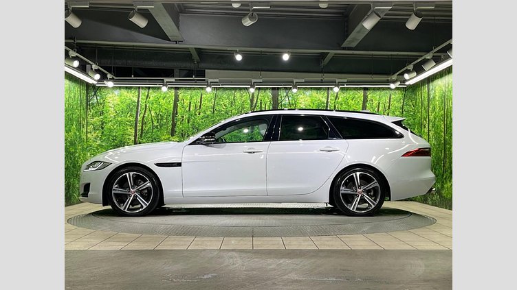 2017 認定中古車 Jaguar XF Yulong White 2WD プレステージ