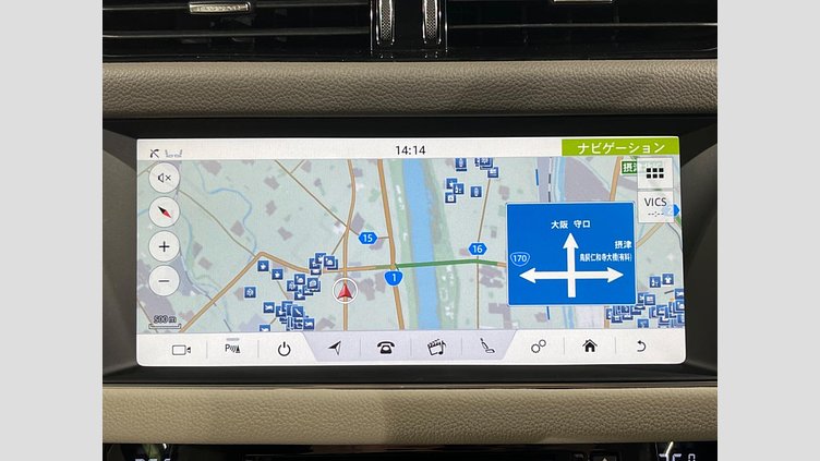 2017 認定中古車 Jaguar XF Yulong White 2WD プレステージ