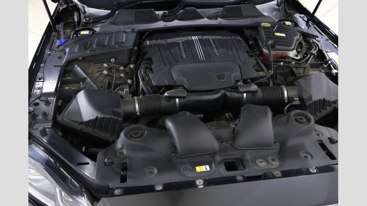 2019 認定中古車 Jaguar XJ Santorini Black 5.0 litre V8 Supercharged Petrol オートバイオグラフィーLWB