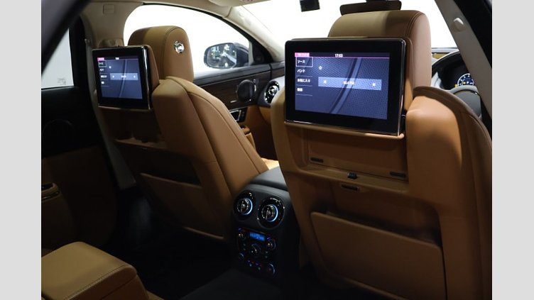 2019 認定中古車 Jaguar XJ Santorini Black 5.0 litre V8 Supercharged Petrol オートバイオグラフィーLWB