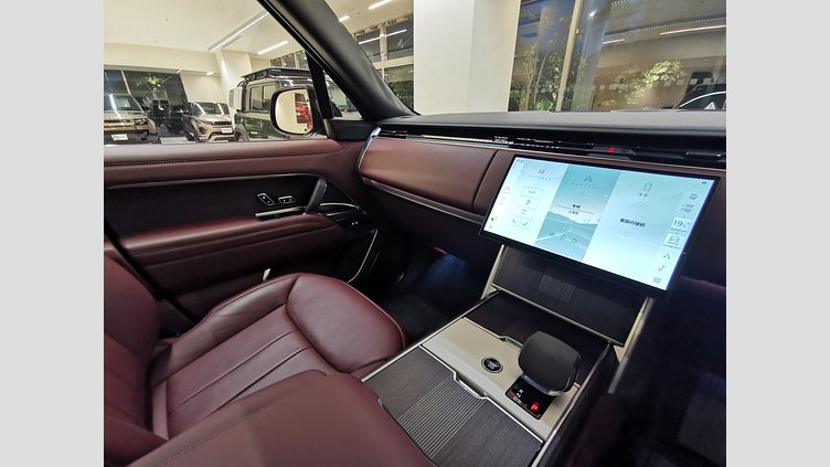 2024 認定中古車 Land Rover Range Rover Charente Grey 3.0 litre i6D​ オートバイオグラフィ　D300