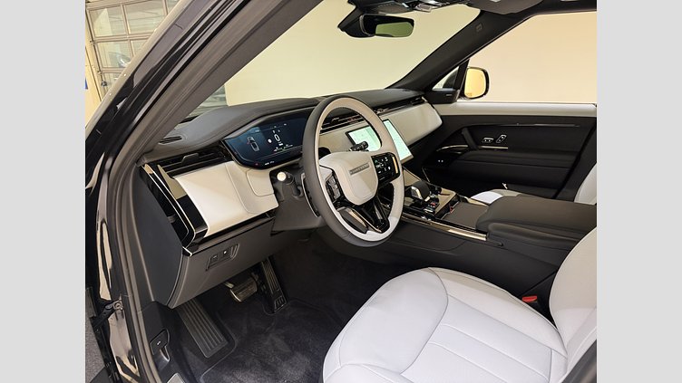2025 Ny Land Rover Range Rover Sport Santorini Black P460e Bensin Plug-in Hybrid Kort hjulbas (SWB) Dynamic SE