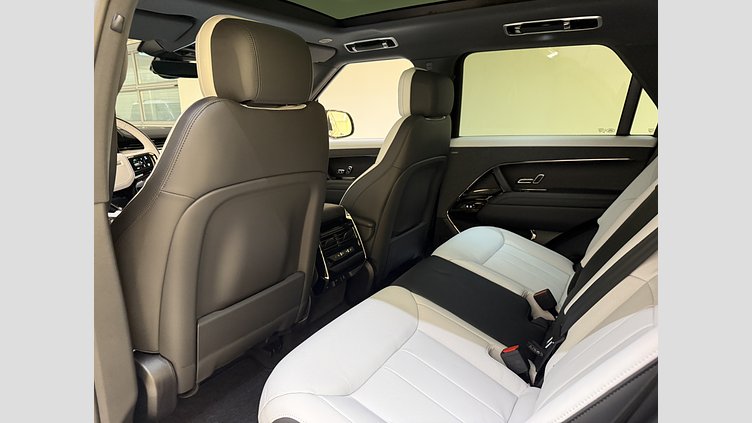 2025 Ny Land Rover Range Rover Sport Santorini Black P460e Bensin Plug-in Hybrid Kort hjulbas (SWB) Dynamic SE
