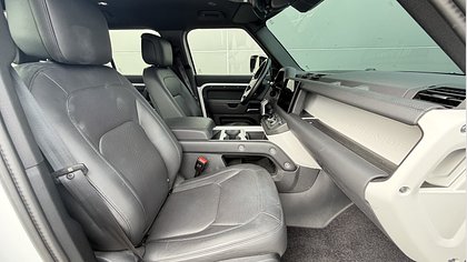 Defender 110 2