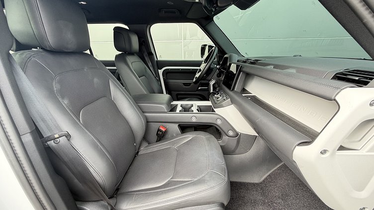 2024 認證中古車 Land Rover Defender 110 Fuji White 3.0 litre i6D​ D300 X-DYNAMIC HSE