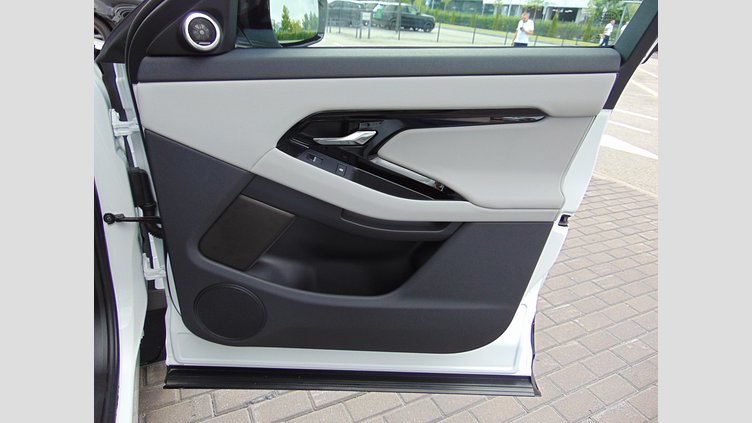 2026 Новий Land Rover Range Rover Evoque Fuji White D165 ДИЗЕЛЬ AWD MHEV Стандартна колісна база Hoxton Edition