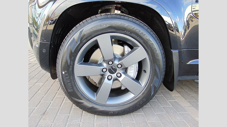 2026 Новий Land Rover Defender 110 Santorini Black 3.0 litre i6D​ X-Dynamic HSE