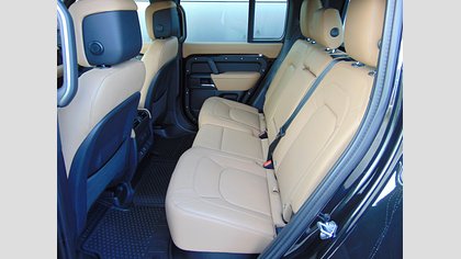 Defender 110 9