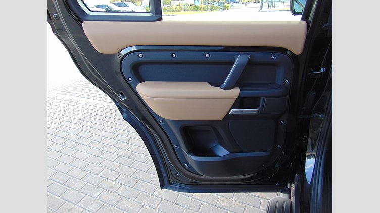 2026 Новий Land Rover Defender 110 Santorini Black 3.0 litre i6D​ X-Dynamic HSE