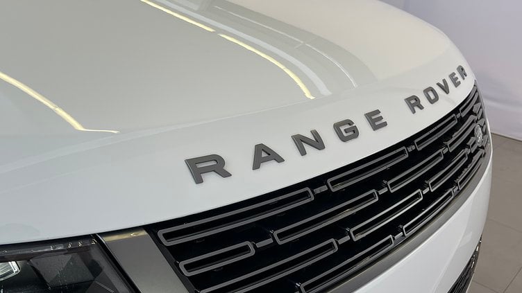 2023 Nowy Land Rover Range Rover Sport Fuji White D300 SE