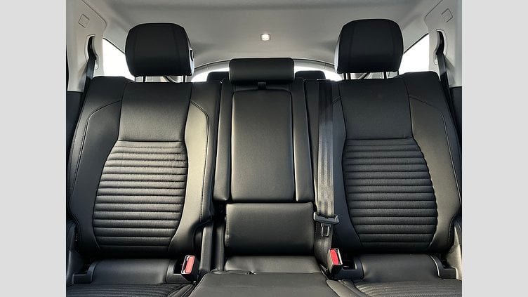 2023 JAZDENÉ VOZIDLÁ Land Rover Discovery Sport Fuji White 2,0-liter, 4-valec, Diesel, 204 PS ,(automat), pohon všetkých kolies , 7-miestne  S