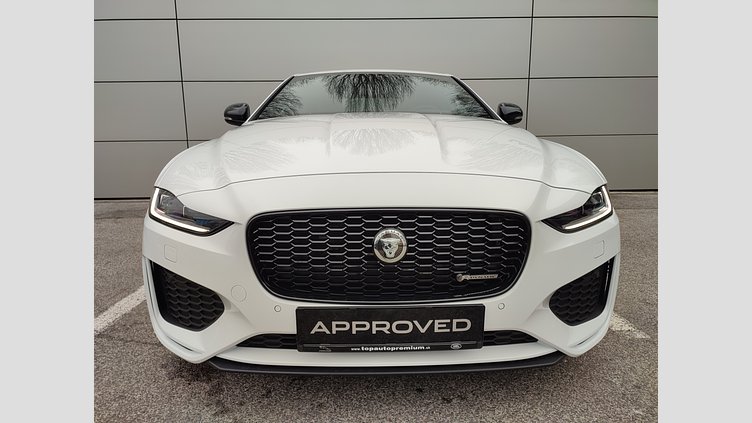 2024 Approved/Jazdené Jaguar XE Fuji White RWD 2.0D I4 D200 R-Dynamic SE A/T