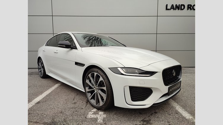 2024 Approved/Jazdené Jaguar XE Fuji White RWD 2.0D I4 D200 R-Dynamic SE A/T