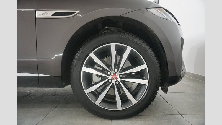 2023 Approved Jaguar F-Pace Charente Grey 2.0 250 PS SE 