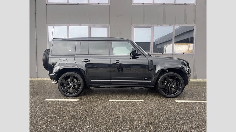 2022 Approved Land Rover Defender 110 Santorini Black AWD V8