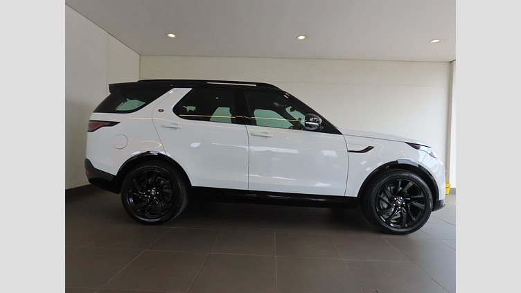 2024 Approved Land Rover Discovery Fuji White 4X4 3.0TD SE R-DYNAMIC D300