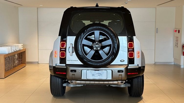 2024 新車 Land Rover Defender 110 (1DU) 雪山銀 Hakuba Silver P300 AWD AUTOMATIC X-DYNAMIC HSE