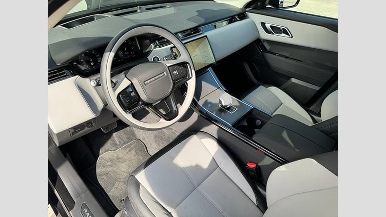 2024 SKLADOVÉ VOZIDLÁ Land Rover Range Rover Velar Santorini Black P250 Dynamic SE AWD Auto