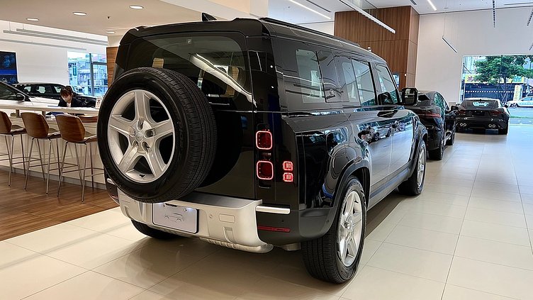 2024 新車 Land Rover Defender 110 (1AG) 聖托里尼黑 Santorini Black D300 SE