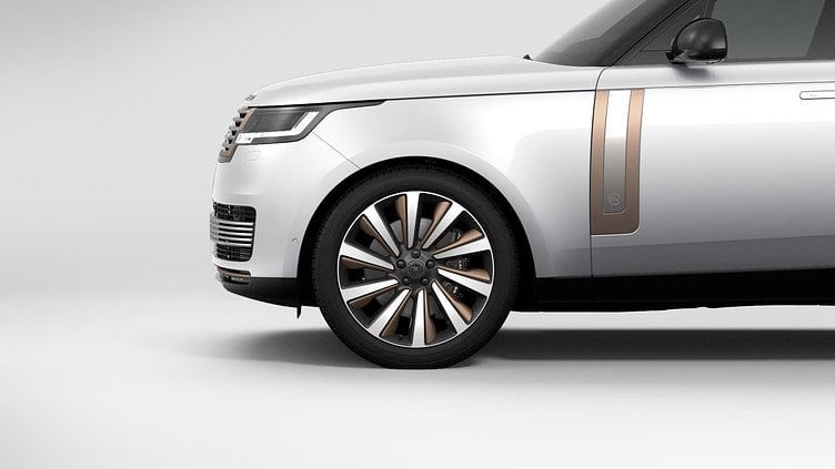 2024 New Land Rover Range Rover Ostuni Pearl White P615 AWD AUTOMATIC MHEV LONG WHEELBASE SV