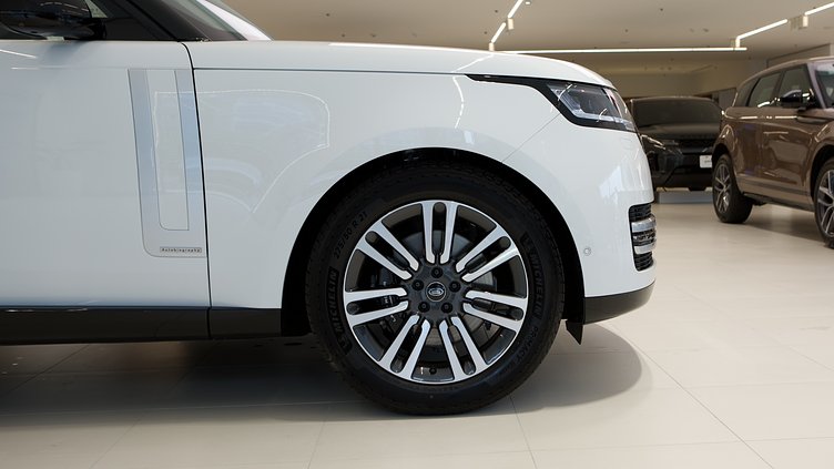 2024 新車 Land Rover Range Rover (1EJ) Ostuni Pearl White 珍珠白 P400 汽油 (輕油電混合) 長軸距 HSE