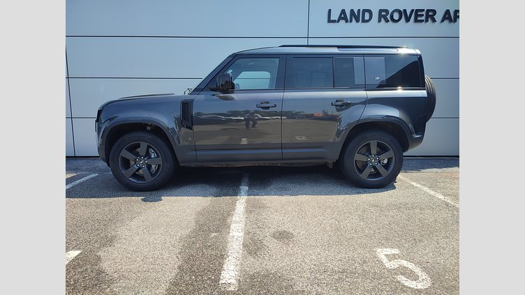 2023 Approved/Jazdené Land Rover Defender 110 Carpathian Grey 4x4 110 3.0D I6 D300 MHEV SE A/T AWD