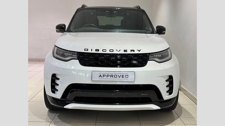 2022 New Land Rover Discovery Fuji White D300  D300 R-Dynamic SE