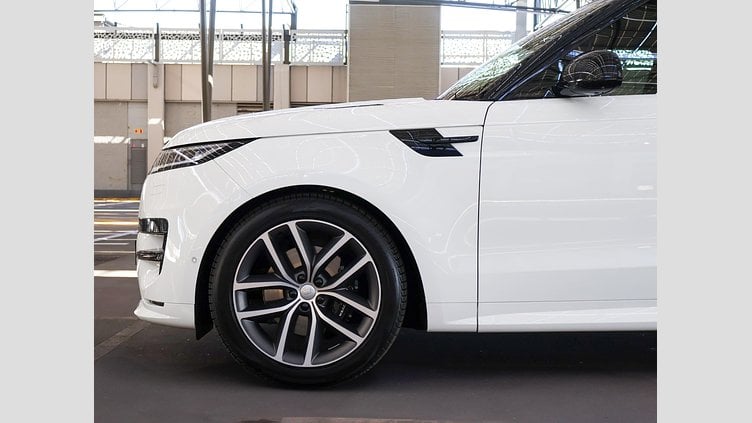 2023 Approved Land Rover Range Rover Sport Fuji White Dynamic SE 400PS Auto L461 3.0P AJ20-P6H AWD 5DR SWB Dynamic SE 400PS Auto, South Africa, AC461/350XT, 23MY