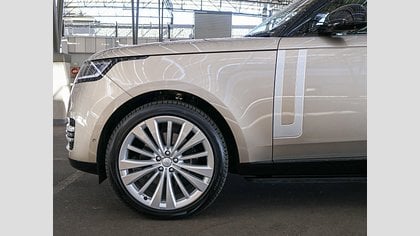 Range Rover 5