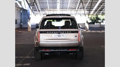 Range Rover 10