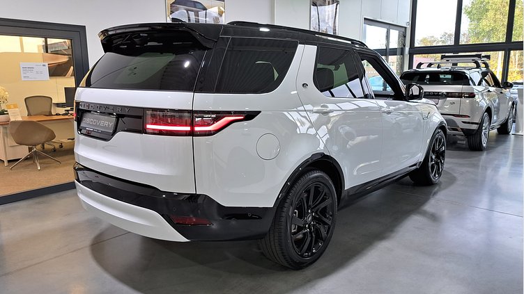 2024 Approved Land Rover Discovery Fuji White P300 Benzyna STANDARD WHEELBASE DYNAMIC SE