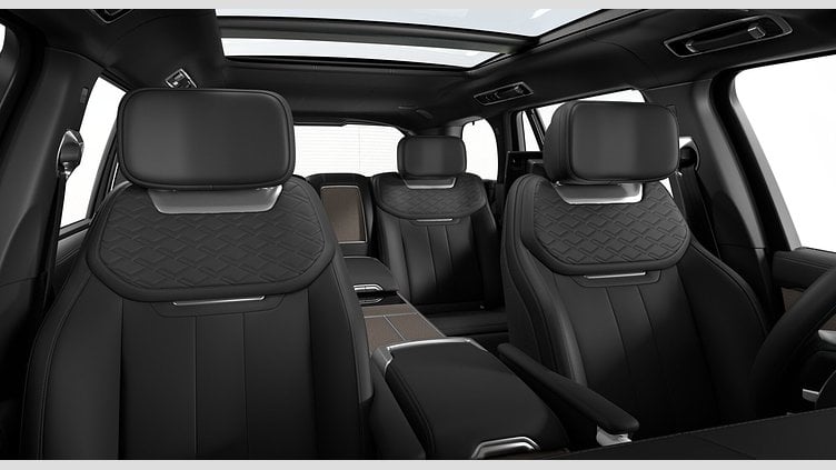 2025 New Land Rover Range Rover Ostuni Pearl White P460e Petrol Plug-in Hybrid Long Wheelbase SV